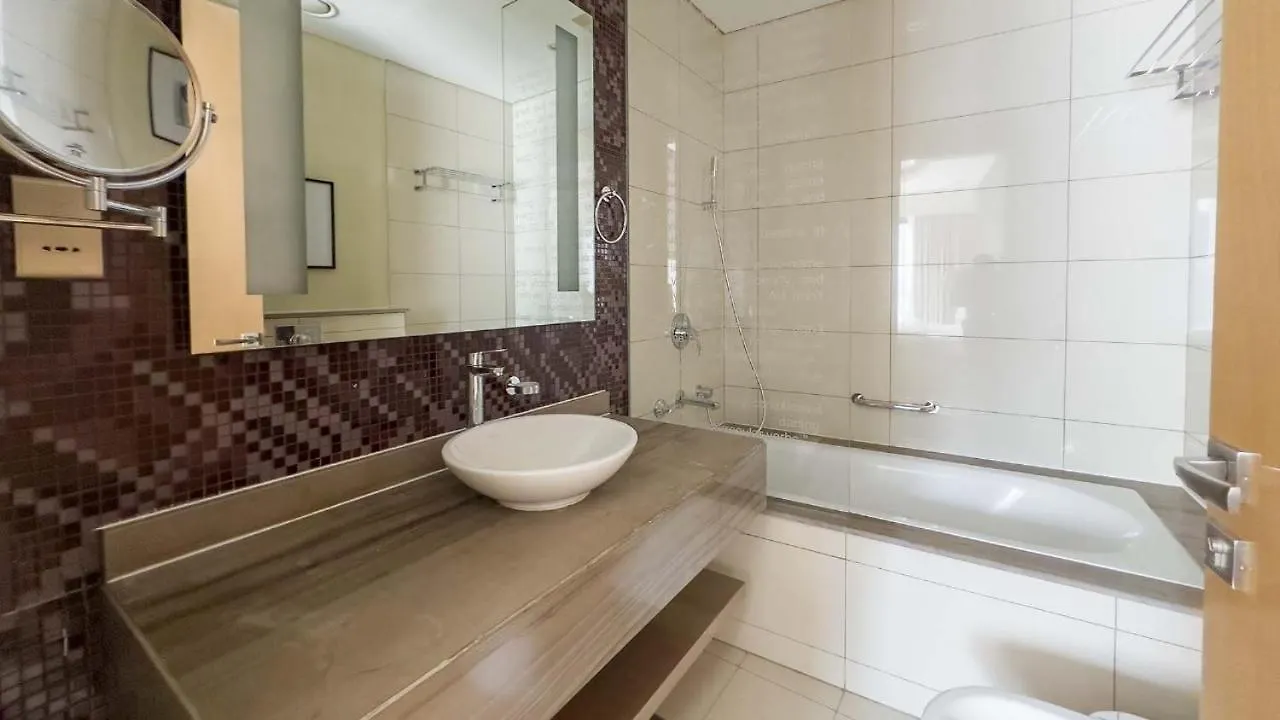 Luxury Building Damac Towers By Paramount Appartement Dubai